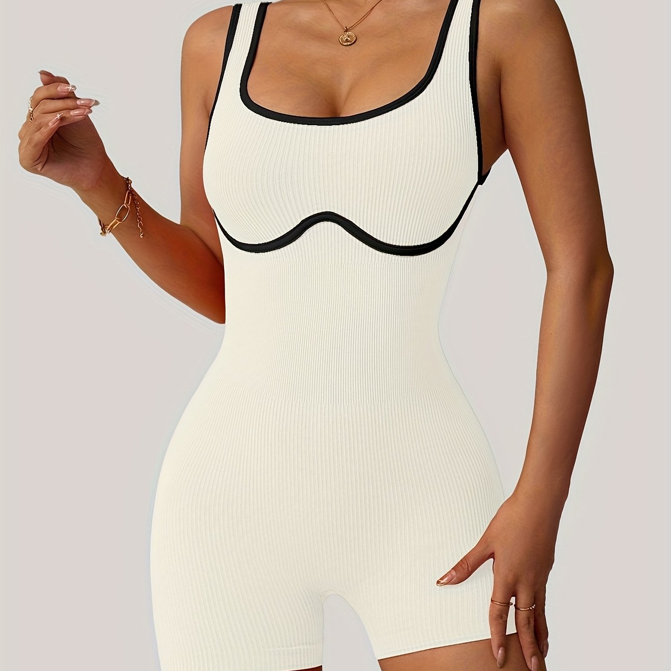 Macaquinho Esportivo Canelado Modern Sasha