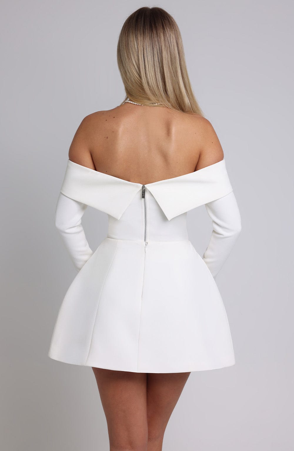 Vestido Manga Longa Curto Modern Kelly