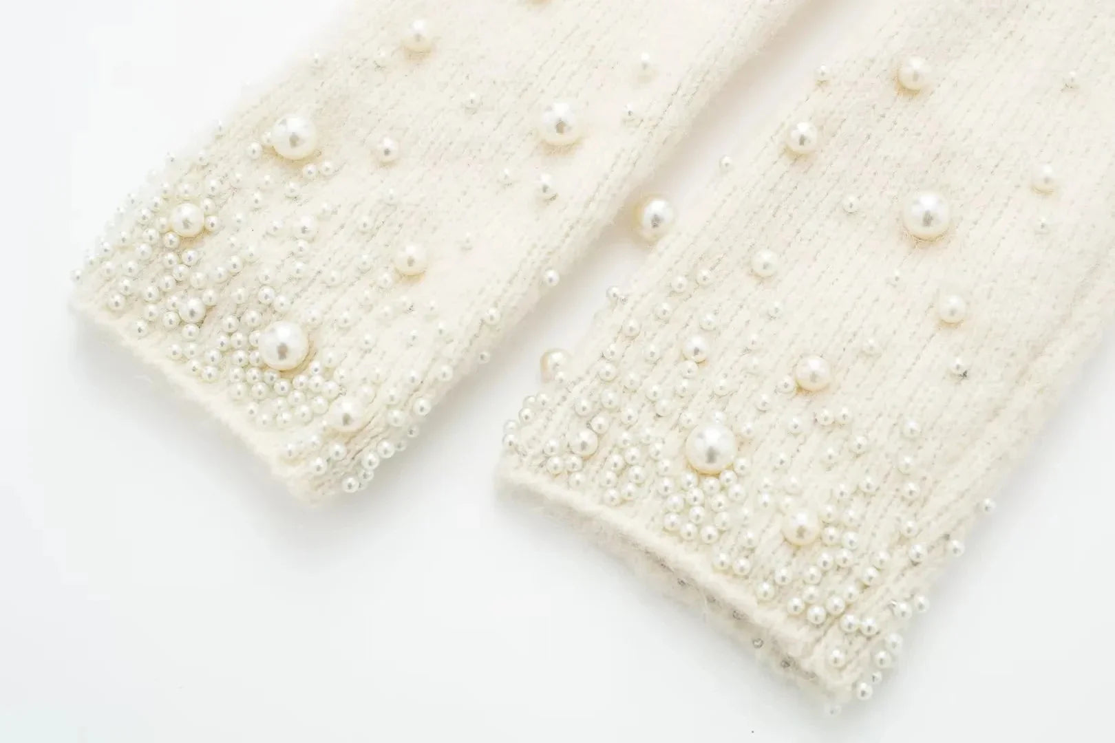 Conjunto Tricô Sueter e Saia com Pérolas Modern Martina