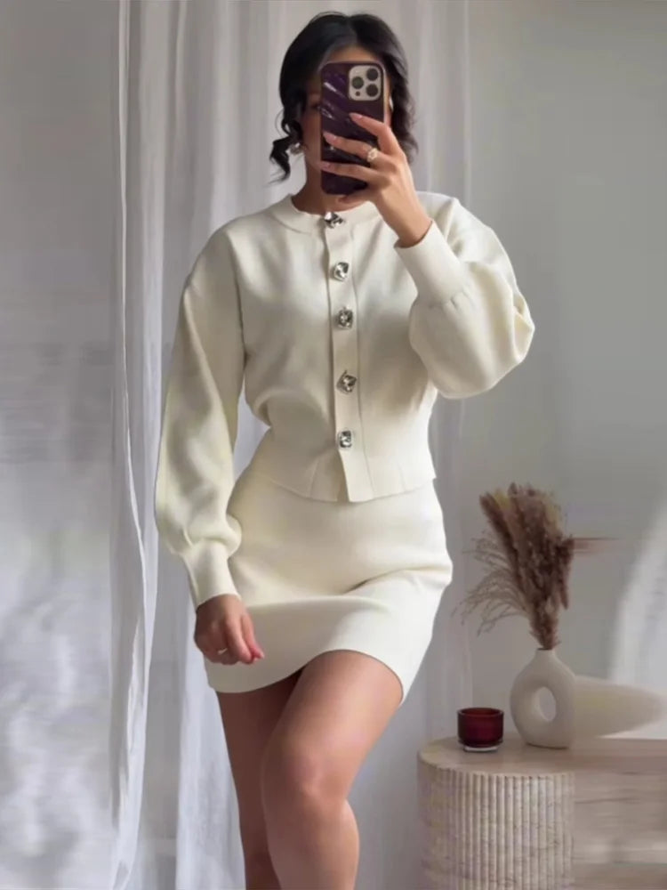 Conjunto Casaco Manga Bufante e Saia Curta Modern Mabel