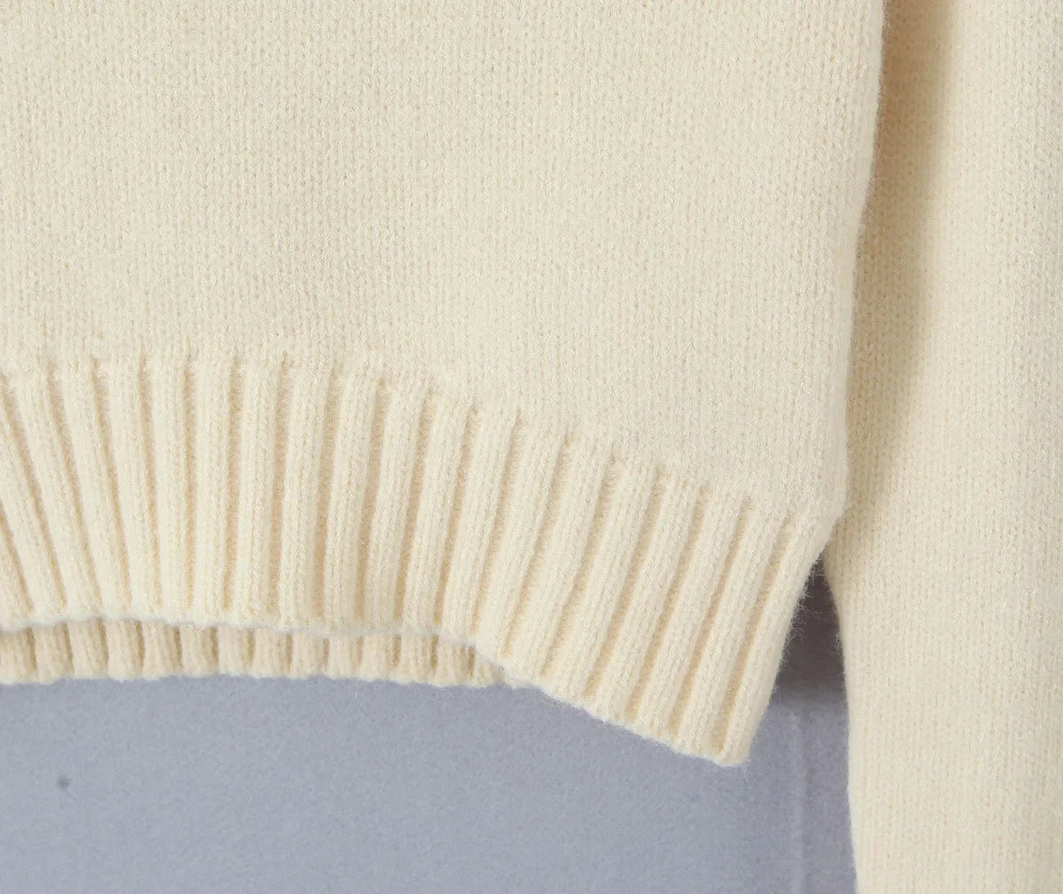 Conjunto Tricô Blusa Manga Comprida e Mini Saia Modern Violet