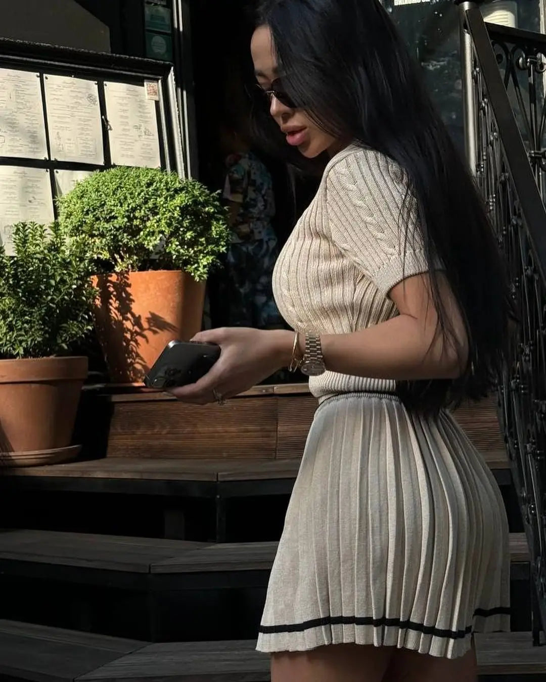 Conjunto Tricô Cropped e Saia Curta Plissada Modern Chloé