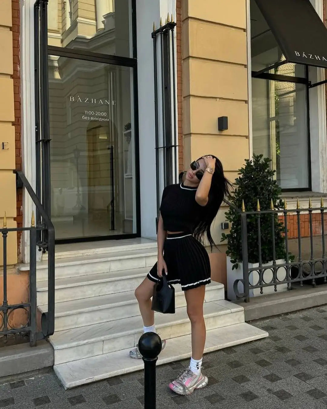 Conjunto Tricô Cropped e Saia Curta Plissada Modern Chloé