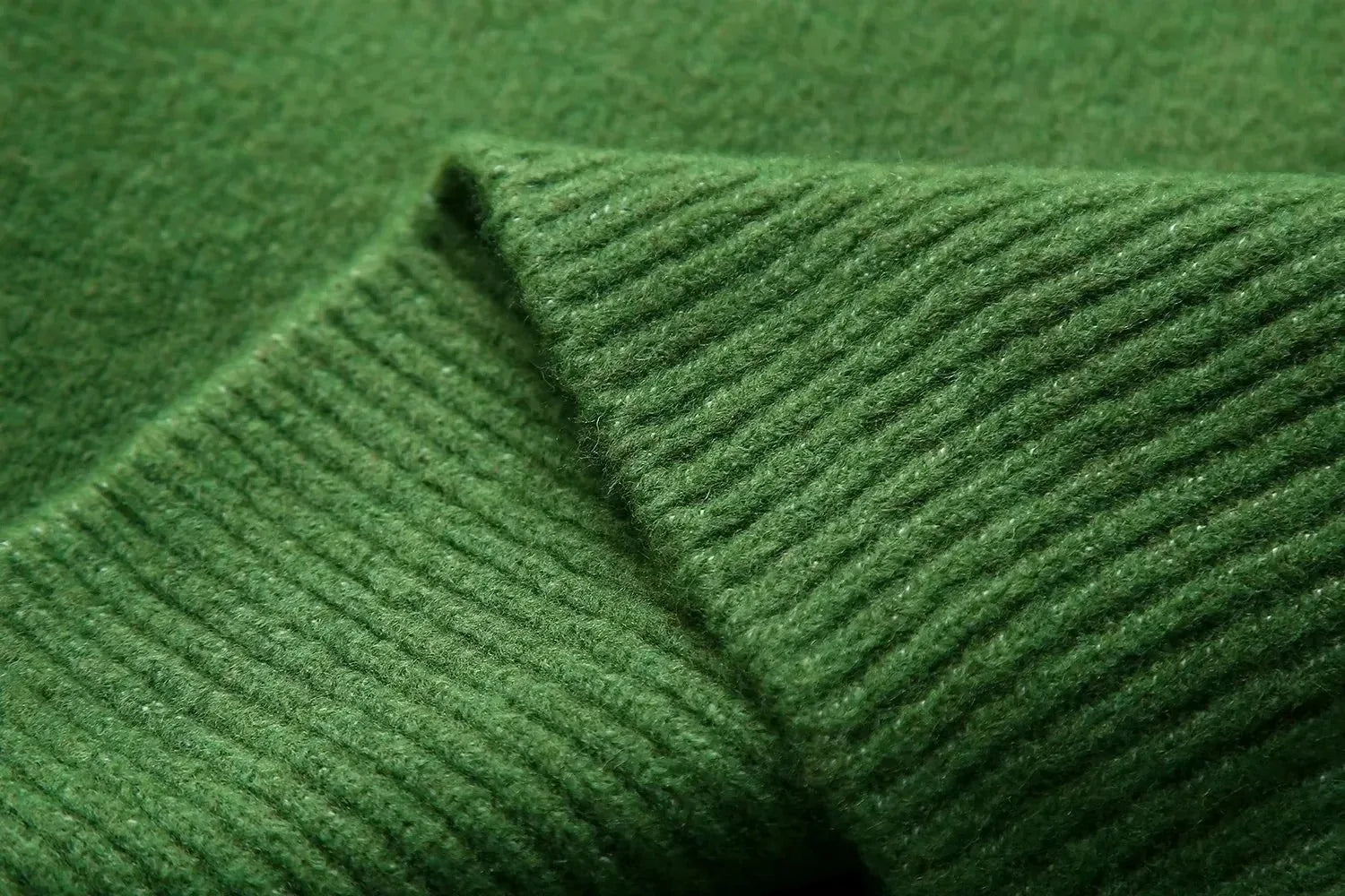 Conjunto Blusa Manga Comprida e Saia Curta Modern Katherine