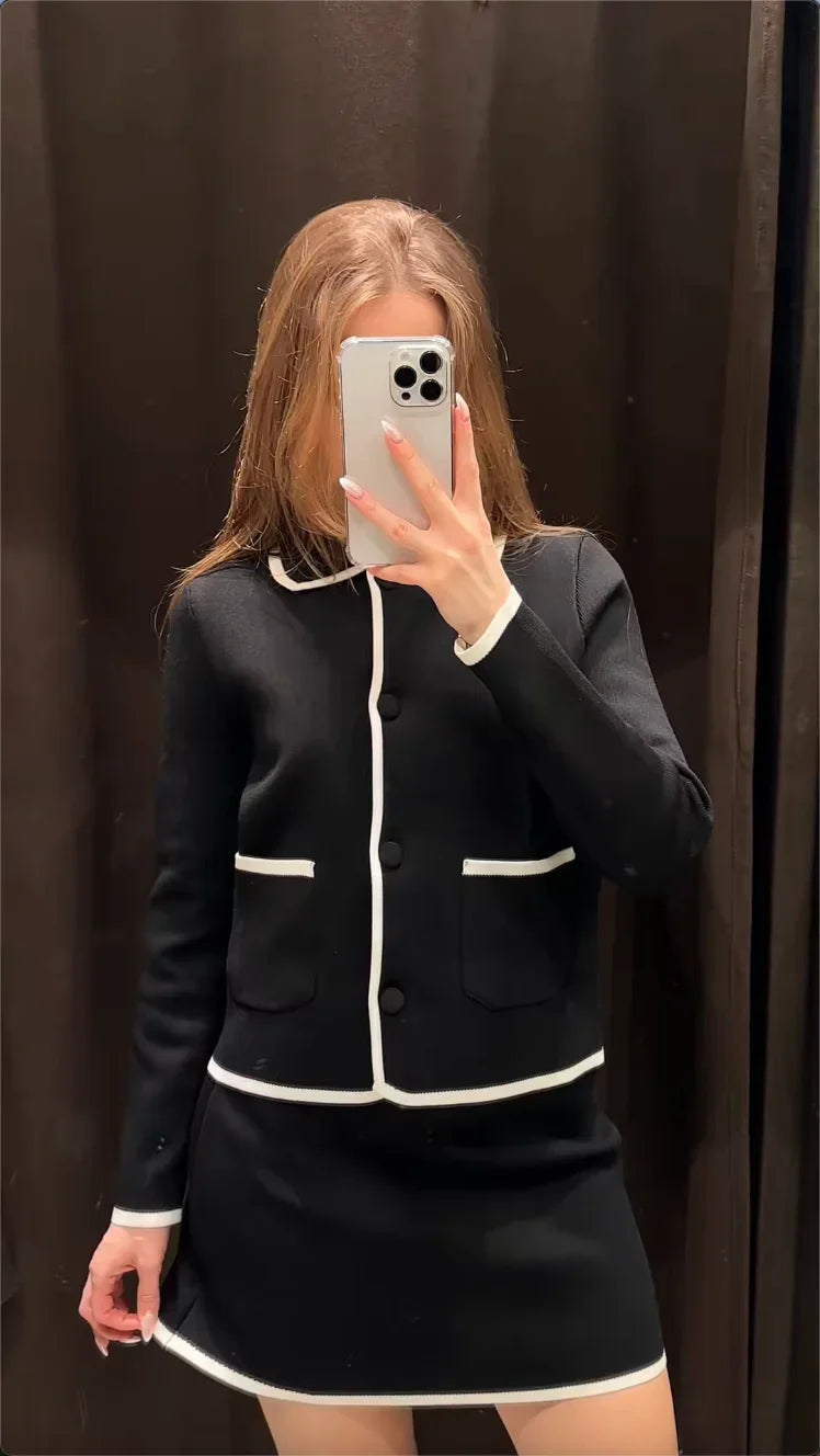 Conjunto Casaco Cardigan e Saia Curta Modern Louise