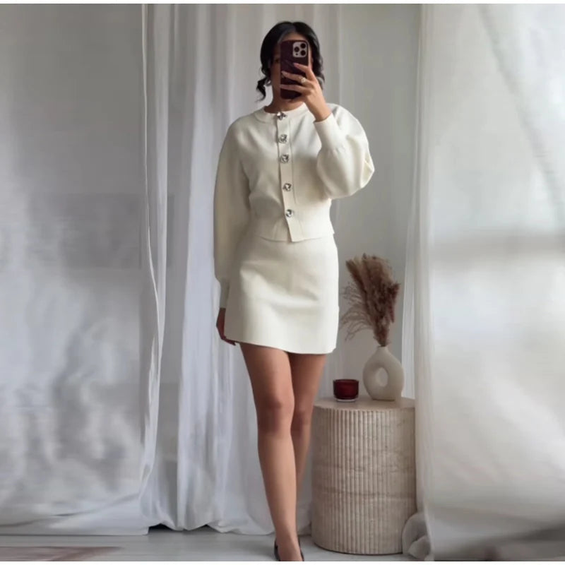 Conjunto Casaco Manga Bufante e Saia Curta Modern Mabel