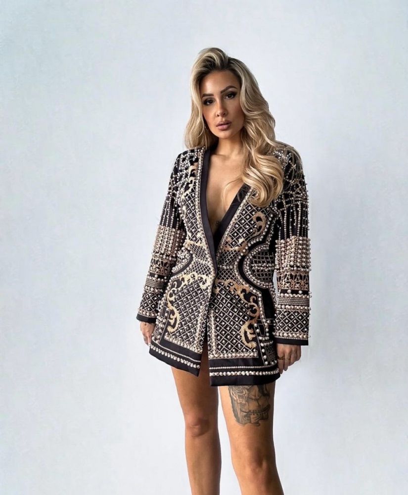 Maxi Blazer Bordado com Aplicações de Pedrarias Modern Milena