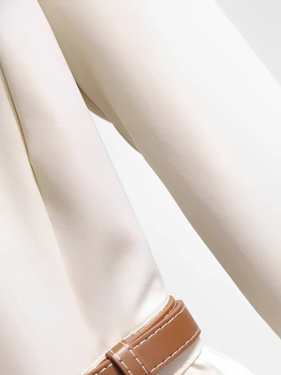 Vestido Midi Alfaiataria Plissado com Cinto Modern Yara