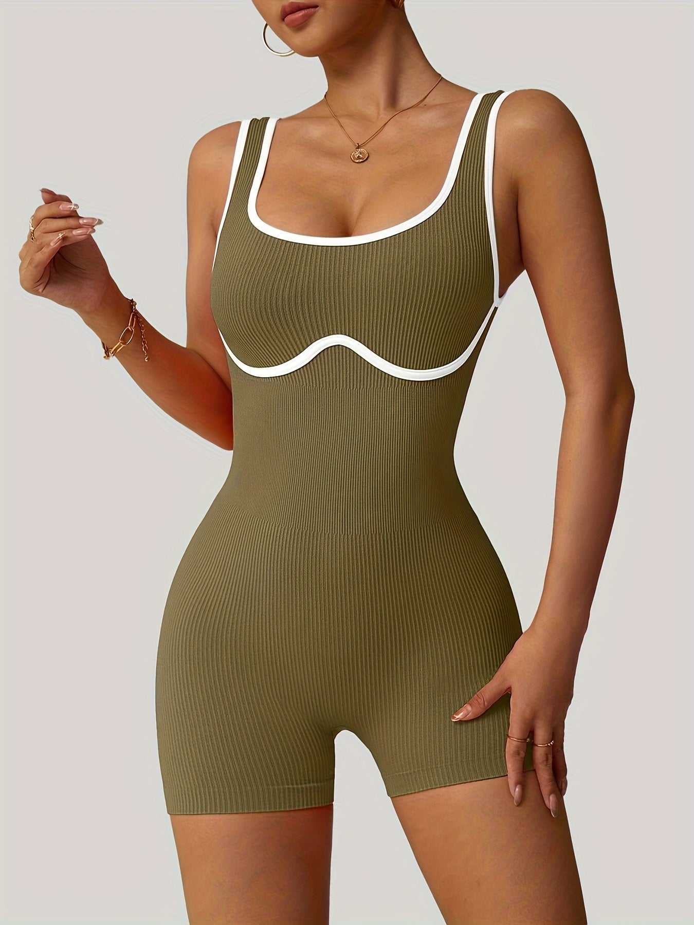 Macaquinho Esportivo Canelado Modern Sasha