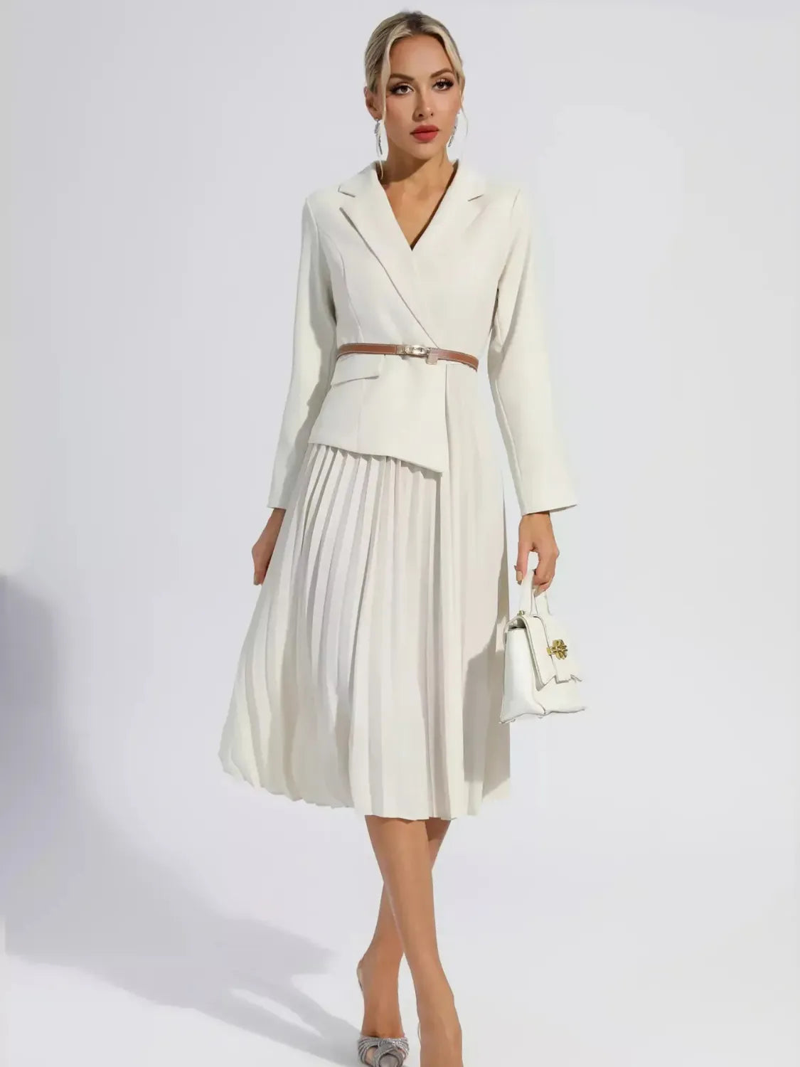 Vestido Midi Alfaiataria Plissado com Cinto Modern Yara