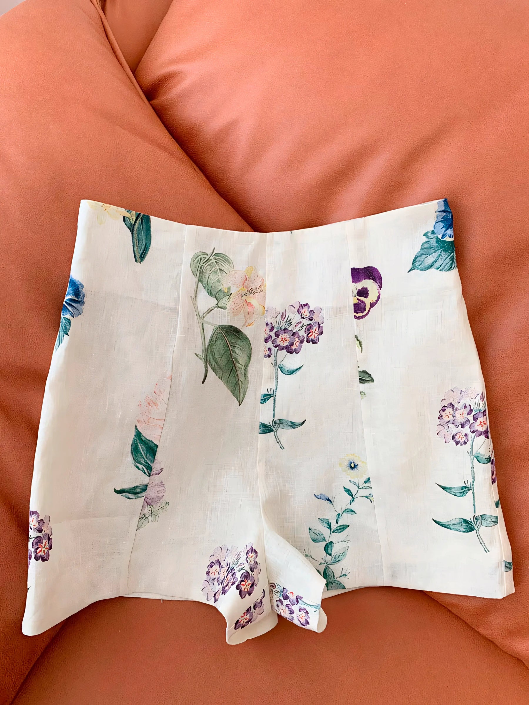 Conjunto Feminino de Alfaiataria Camisa e Shorts Modern Florence