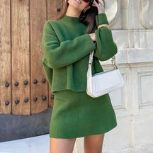 Conjunto Blusa Manga Comprida e Saia Curta Modern Katherine