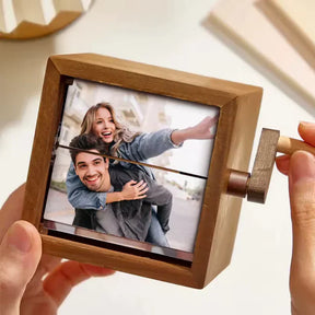 Caixa de Fotos Memorável Personalizada a Manivela Flip Box