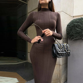 Vestido Midi Manga Longa Gola Alta Modern Amira