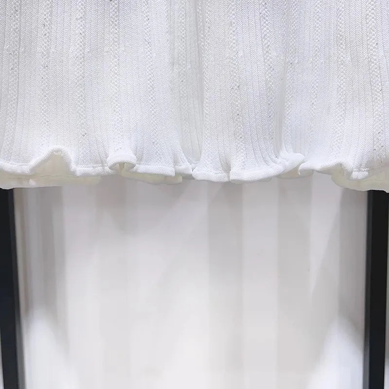 Vestido Curto Tricô Gola Polo e Bolsos Modern Seraphina