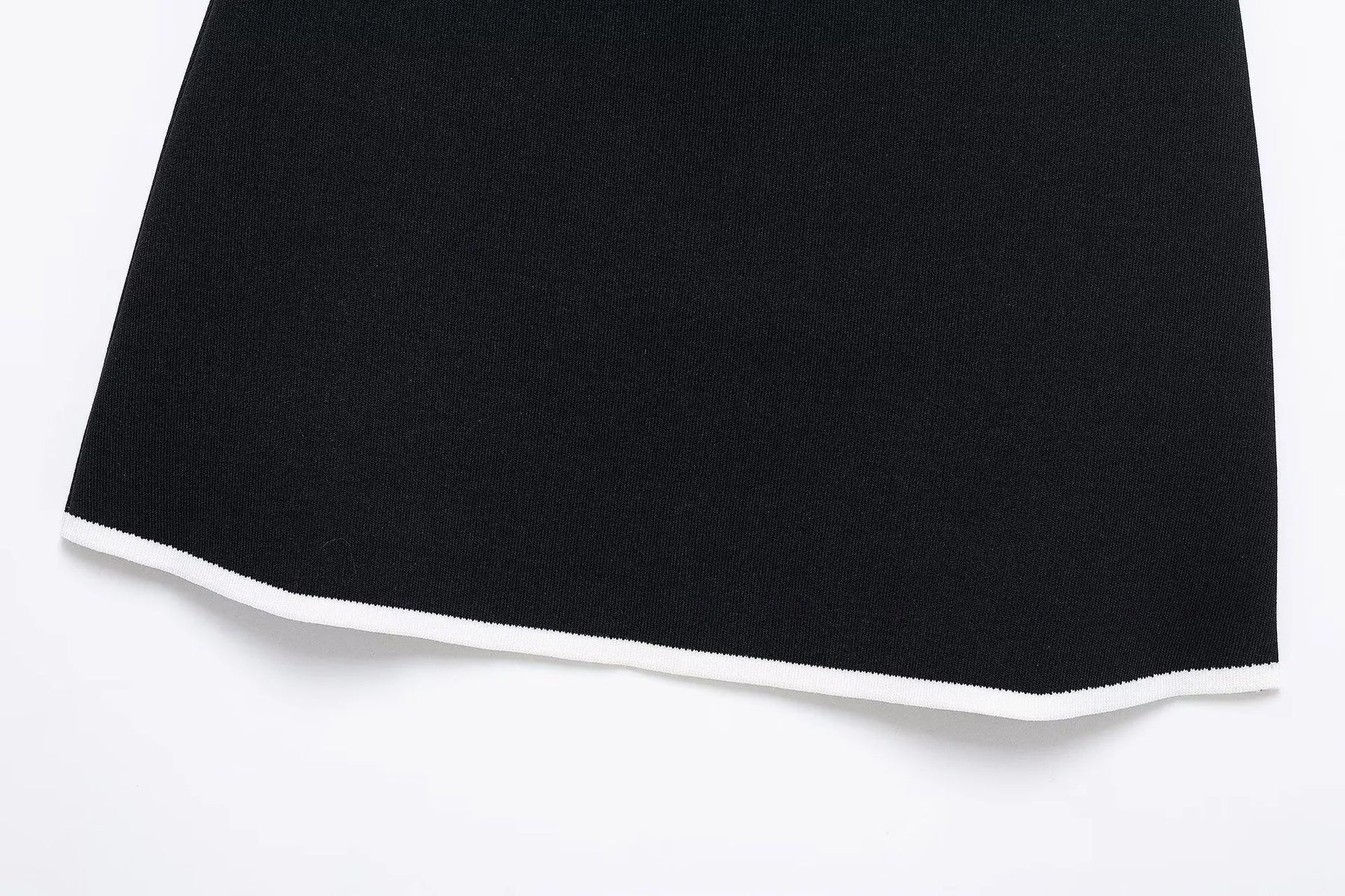 Conjunto Casaco Cardigan e Saia Curta Modern Louise