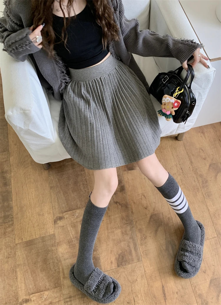 Saia Plissada Cintura Alta Modern Charlie