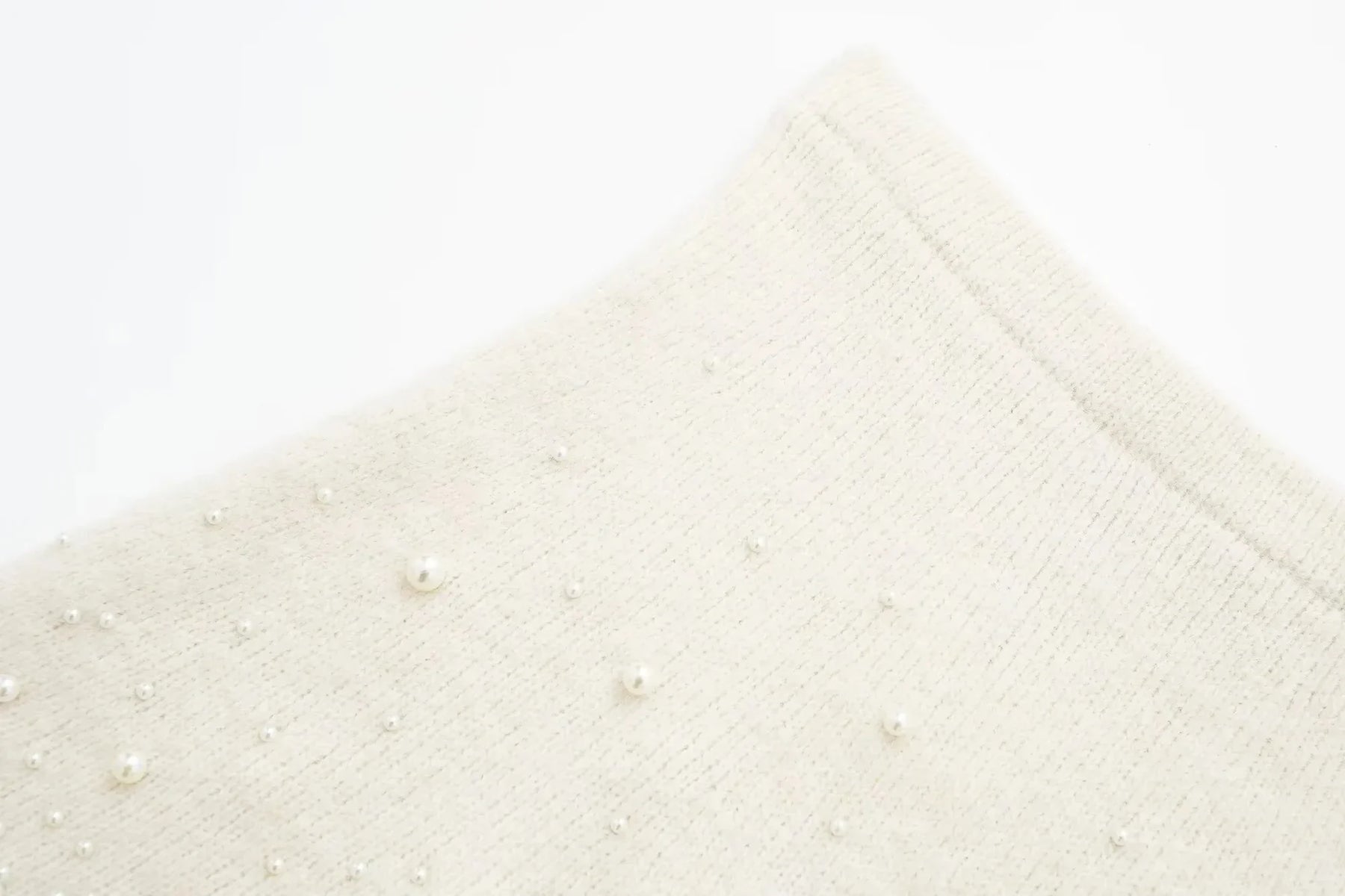 Conjunto Tricô Sueter e Saia com Pérolas Modern Martina