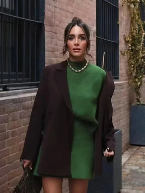 Conjunto Blusa Manga Comprida e Saia Curta Modern Katherine