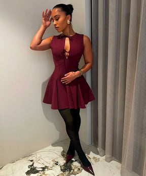 Vestido Curto Godê Barra Plissada Modern Sienna