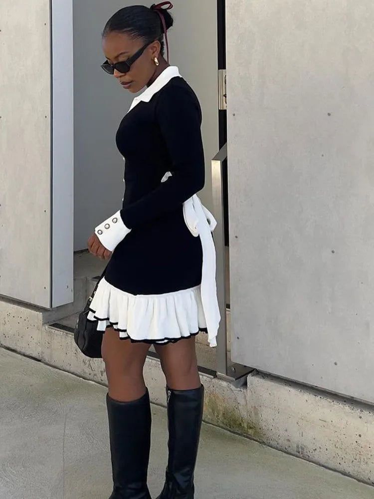 Vestido Curto Manga Longa com Botões Modern Grace