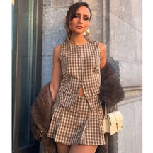 Conjunto Xadrez Colete com Botões e Saia Curta Modern Megan