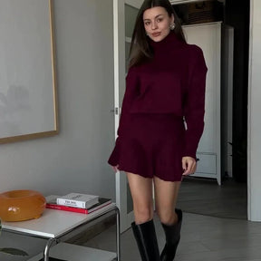 Conjunto Blusa Suéter Manga Comprida e Saia Curta Plissada Modern Marilyn