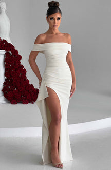 Vestido Longo Ombro a Ombro com Fenda Modern July