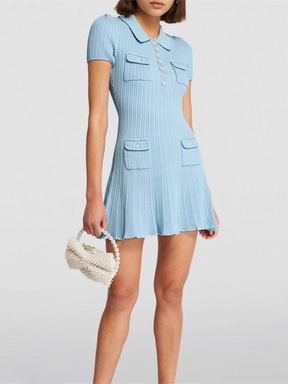 Vestido Curto Tricô Gola Polo e Bolsos Modern Seraphina