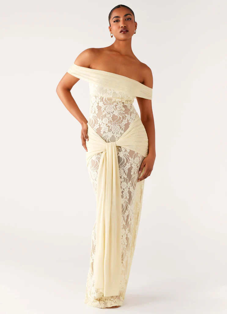 Vestido Ombro a Ombro Rendado Com Detalhe Pendurado Modern Gracie