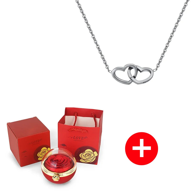 Caixa com Rosa Eterna & Colar de Corações Personalizado com Nomes