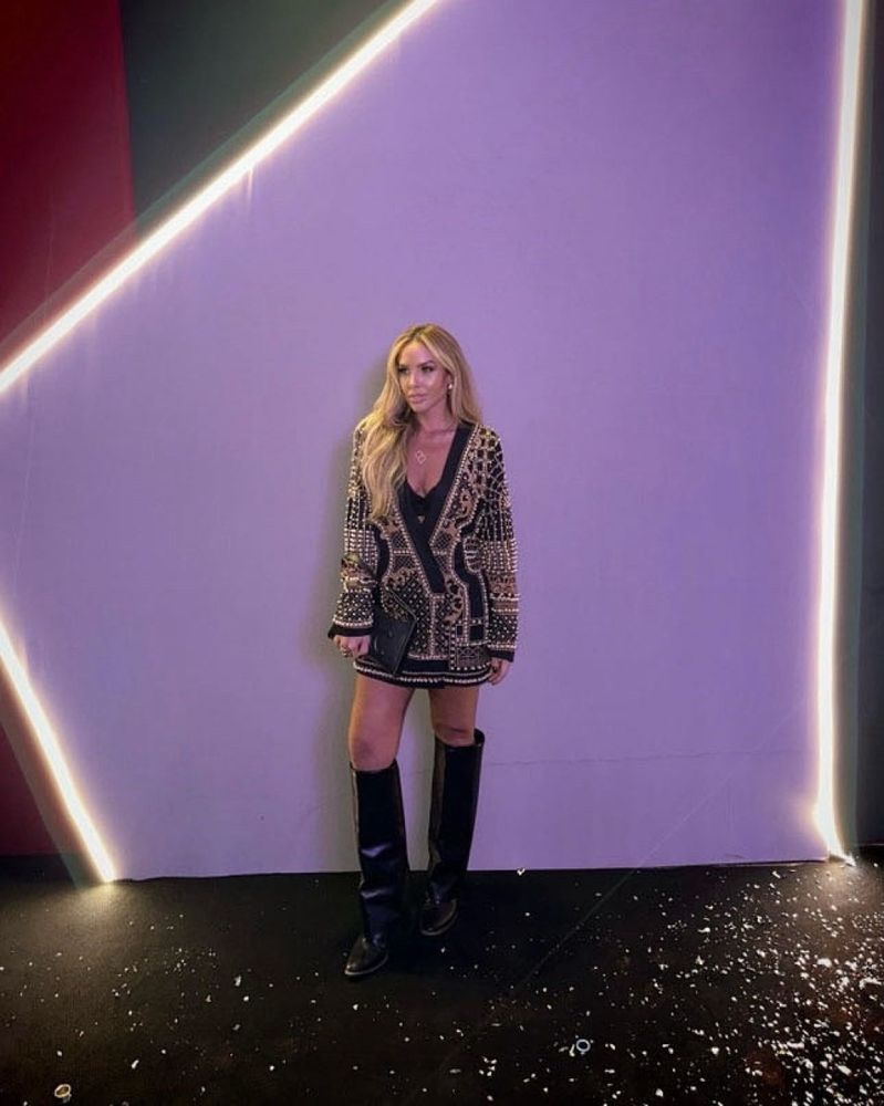 Maxi Blazer Bordado com Aplicações de Pedrarias Modern Milena