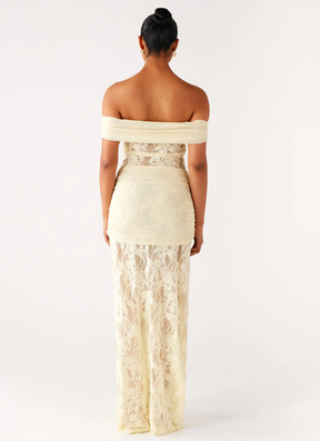 Vestido Ombro a Ombro Rendado Com Detalhe Pendurado Modern Gracie